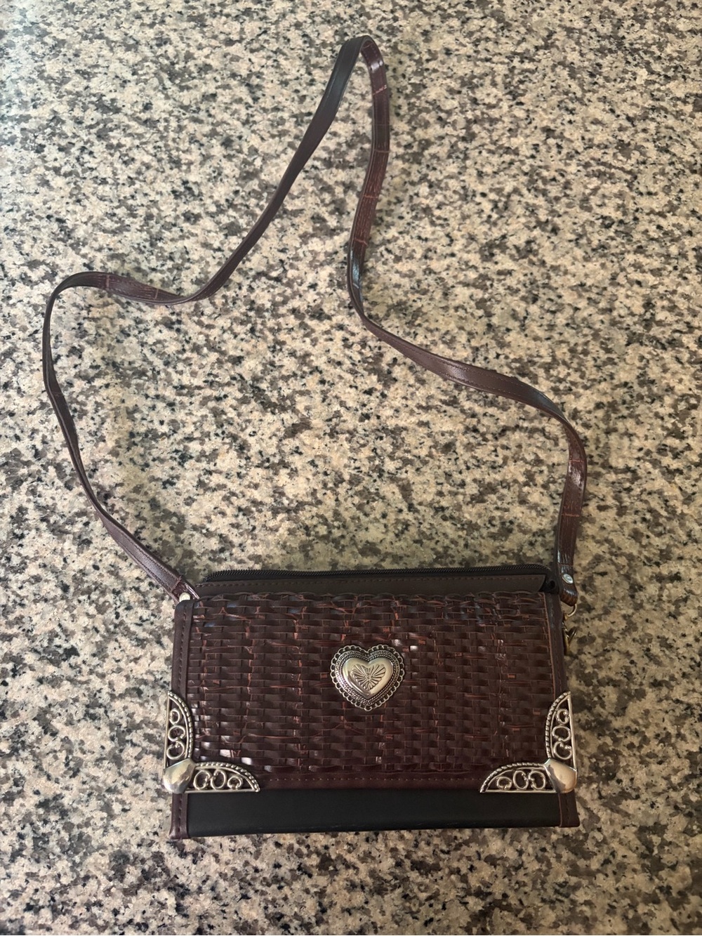 Vintage old school brown woven and black cross body purse/wallet!